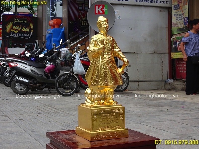 Tượng Trần Hưng Đạo Dát Vàng Đẹp cao 42cm