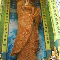 Tượng Phật bằng hoa bất tử ở Đà Lạt – kỷ lục thế giới