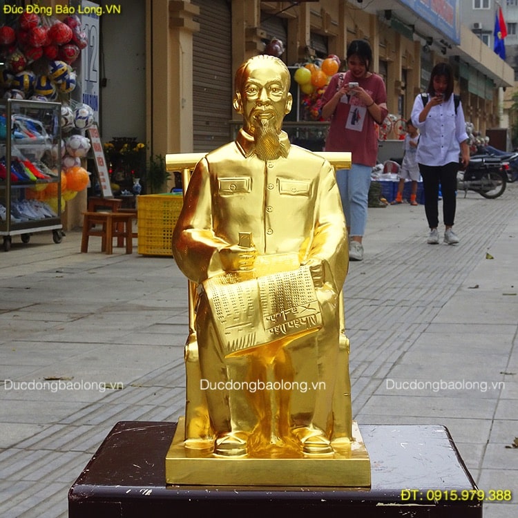 Tượng Bác Hồ Ngồi Ghế Dát Vàng cao 42cm