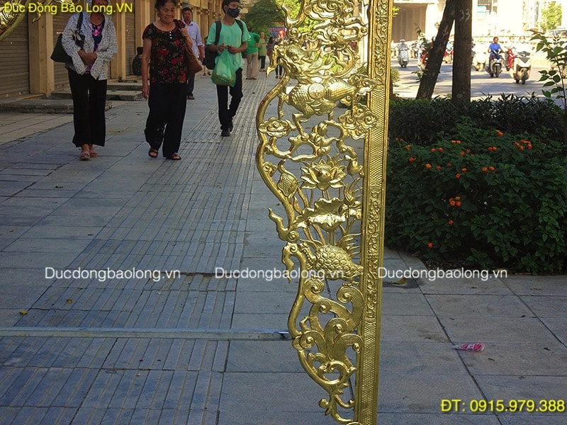 Cửa Võng Đồng Treo Bàn Thờ dài 2m khách Bắc Giang