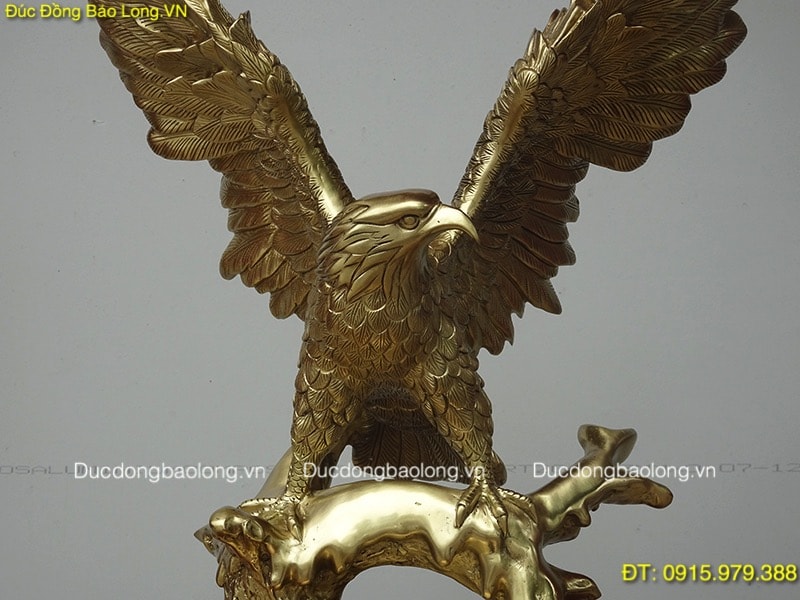 Biểu Tượng Chim Đại Bàng đúc bằng đồng cát tút cao 42cm