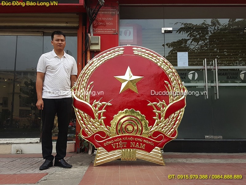 Quốc Huy Việt Nam Mẫu Chuẩn cao 1m6