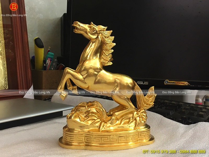 Con Ngựa Dát Vàng 9999 đẹp cao 17cm