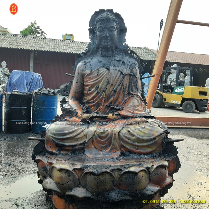 Đúc tượng Phật bằng đồng tại An Giang, sửa nguội