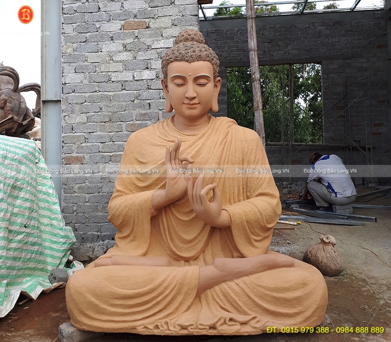 Đúc tượng Phật bằng đồng tại Bác Giang