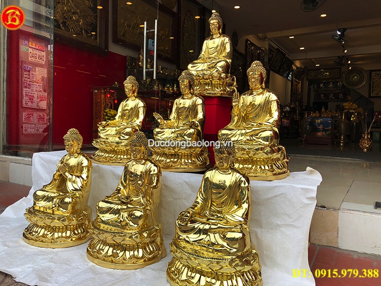 Tượng Phật bằng đồng tại Điện Biên