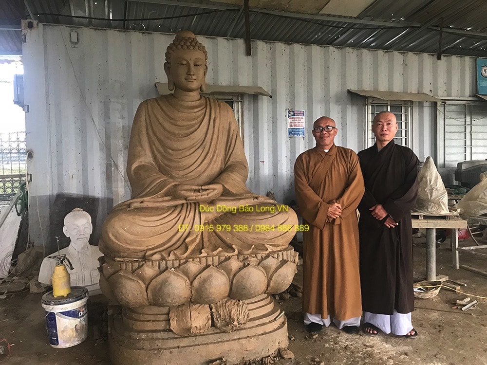 Đúc tượng Phật bằng đồng tại Hà Giang