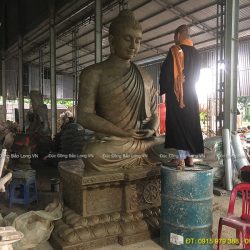 Đúc tượng Phật bằng đồng tại Khánh Hoà