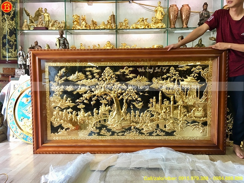 Tranh Vinh Quy Bái Tổ Bằng Đồng 1m97 Mạ Vàng Khung Gõ
