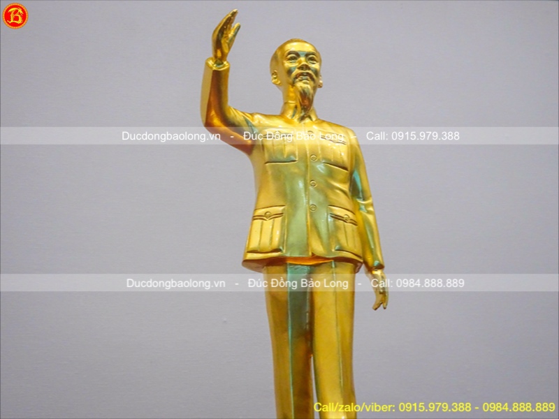 Tượng Đồng Bác Hồ Đứng Dát Vàng Vẫy Tay Chào 48cm
