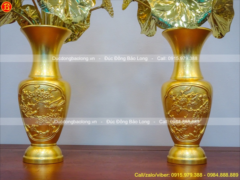 Bình Hoa Sen Bằng Đồng Dát Vàng Cao 36cm