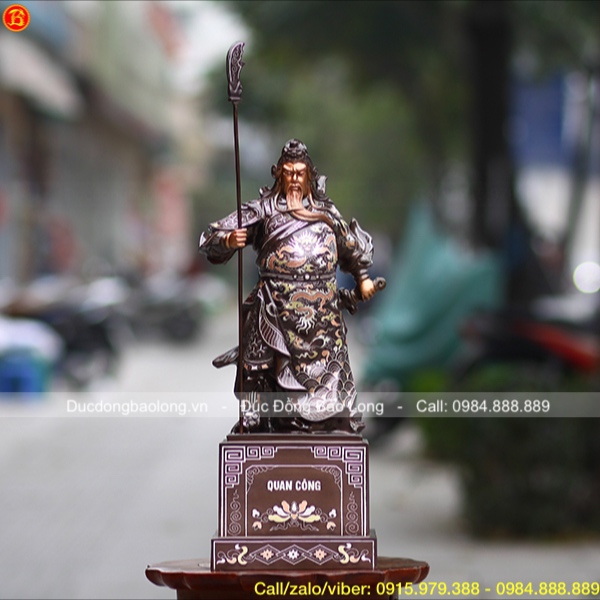 Tượng Quan Công khảm Tam khí bệ vuông cao 48cm