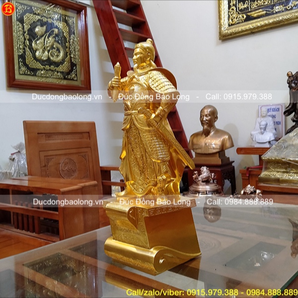 Tượng Trần Hưng Đạo dát vàng 9999 bệ thuyền cao 48cm