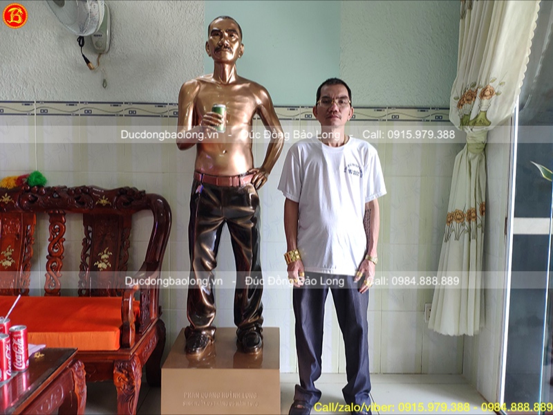 đúc tượng chân dung toàn thân