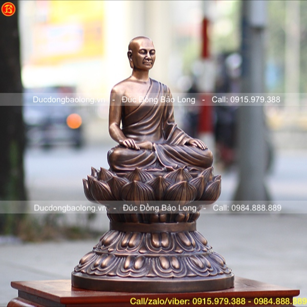 Tượng Phật Hoàng Trần Nhân Tông bằng đồng đỏ 61cm