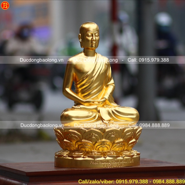 Tượng Phật Hoàng Trần Nhân Tông dát vàng cao 50cm