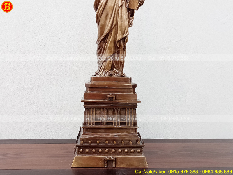 tượng Nữ Thần Tự Do cao 89cm