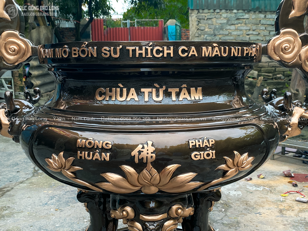 lư hương hoa sen bằng đồng đỏ 1m07 cho chùa ở Buôn Ma Thuột