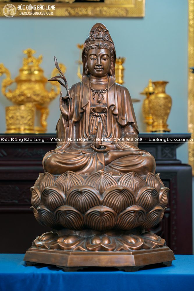 Tượng Phật Bà Quan Âm Ngồi Đài Sen Bằng Đồng Đỏ Màu Trầm Cổ Cao 81Cm