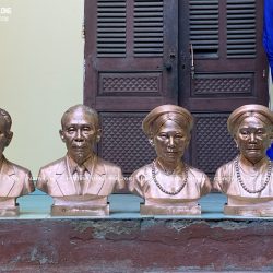 Đúc Tượng Đồng Chân Dung Truyền Thần 2 Cụ Ông, 2 Cụ Bà Cao 42Cm
