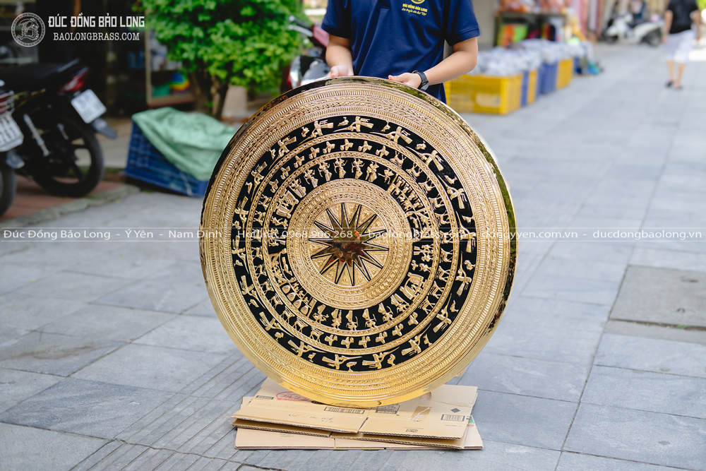 Mặt Trống Đồng Gò Chạm Mạ Vàng 24K Đường Kính 1m Tô Nền Đen