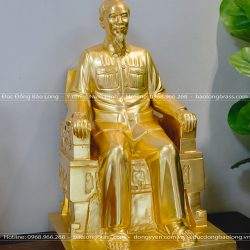 Tượng Bác Hồ ngồi ghế bằng đồng đỏ dát vàng 9999 cao 61cm