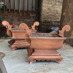 bát hương đồng hình chữ nhật màu trầm cổ