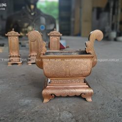 bát hương đồng hình chữ nhật màu trầm cổ