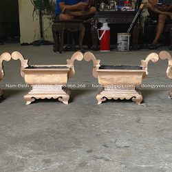 bát hương đồng hình chữ nhật màu trầm cổ