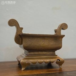 bát hương đồng hình chữ nhật màu trầm cổ