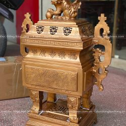 Đỉnh Đồng Vuông Tai Chiên Chạm Rồng Phượng Bằng Đồng Đỏ Màu Trầm Cổ Cao 60Cm