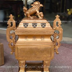 Đỉnh Đồng Vuông Tai Chiên Chạm Rồng Phượng Bằng Đồng Đỏ Màu Trầm Cổ Cao 60Cm