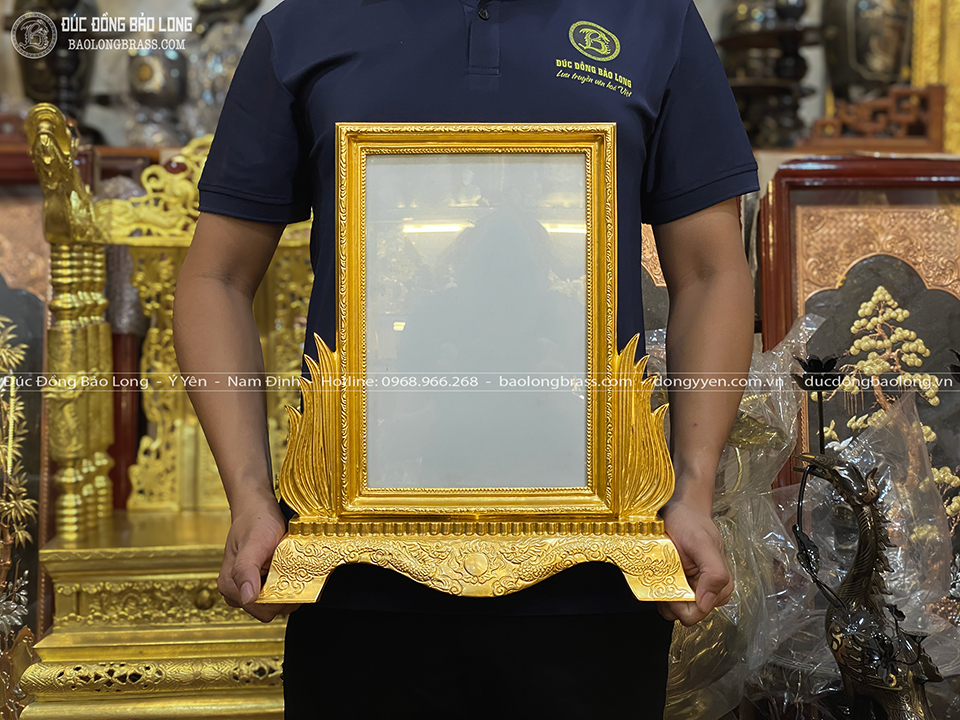 Khung Ảnh Thờ Đúc Bằng Đồng Đỏ Dát Vàng 9999 Cao 41Cm