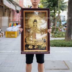 Tranh khắc Phật Bà Quan Âm bằng đồng kích thước 50cm x 80cm