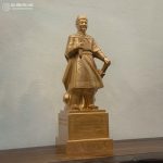 Tượng Đồng Trần Hưng Đạo Chạm Hoa Văn Màu Trầm Cổ Cao 48Cm