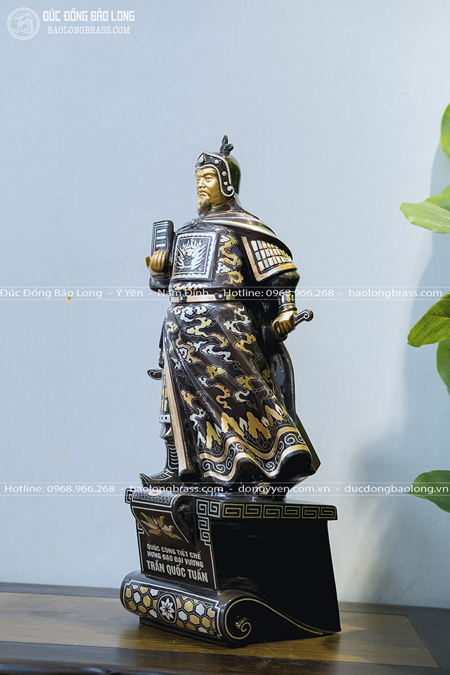Tượng Đồng Trần Quốc Tuấn Khảm Tam Khí Mẫu Mới Cao 48Cm