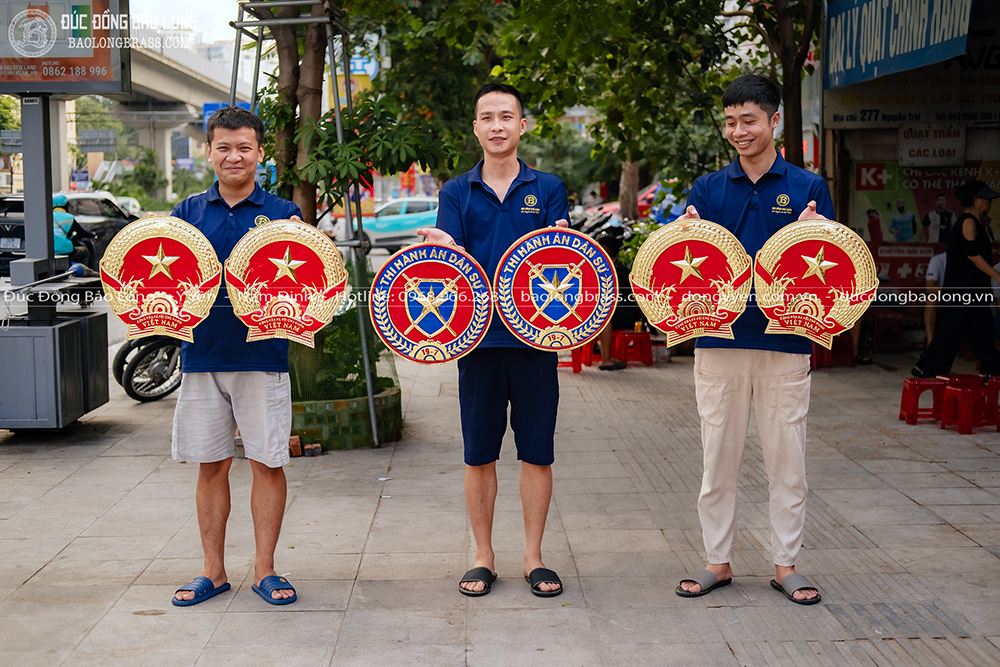 Logo Quốc Huy, Huy Hiệu Cỡ Nhỏ Bằng Đồng ĐK 40Cm