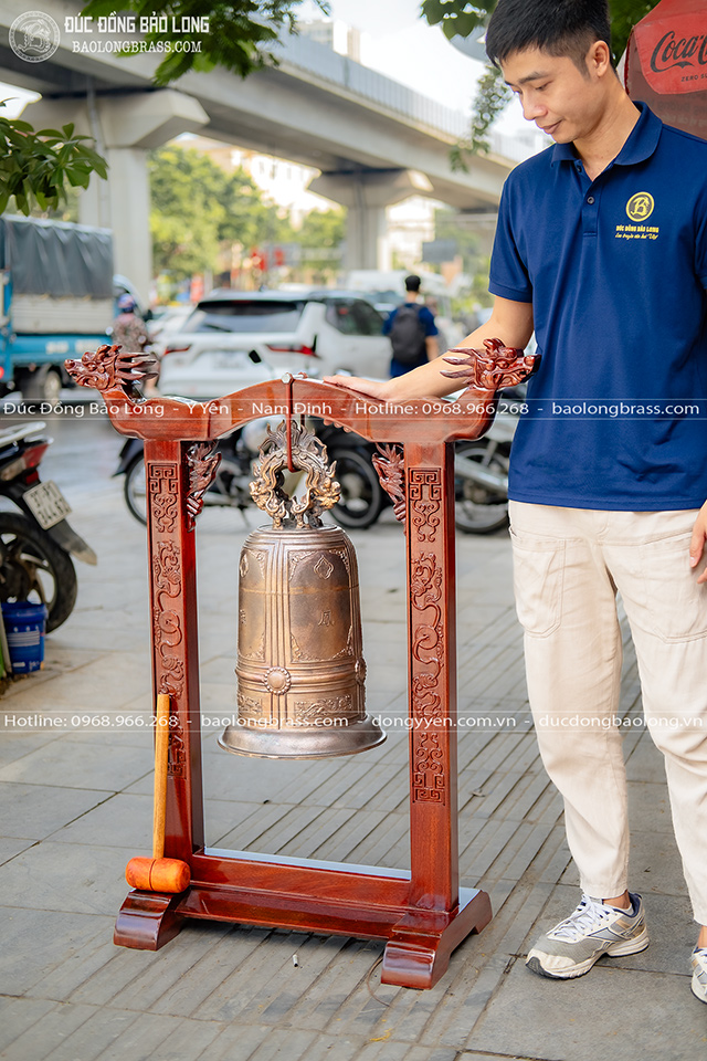 Chuông Đồng Nặng 22Kg Giá Treo Gỗ Lim