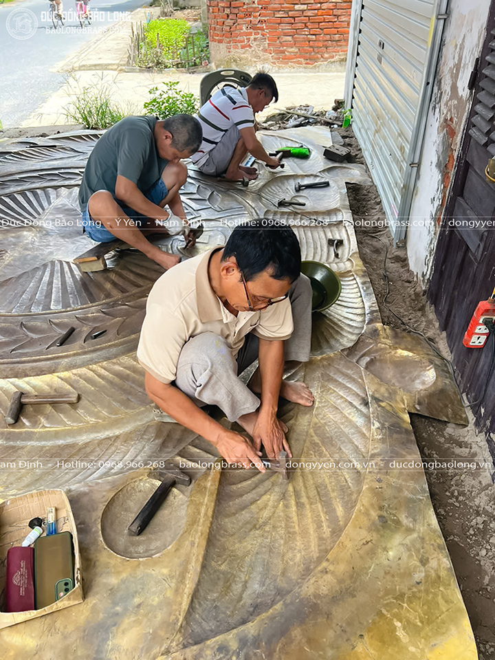 Huy Hiệu Công An Nhân Dân Bằng Đồng Vàng Khổ 4m2 x 3m42