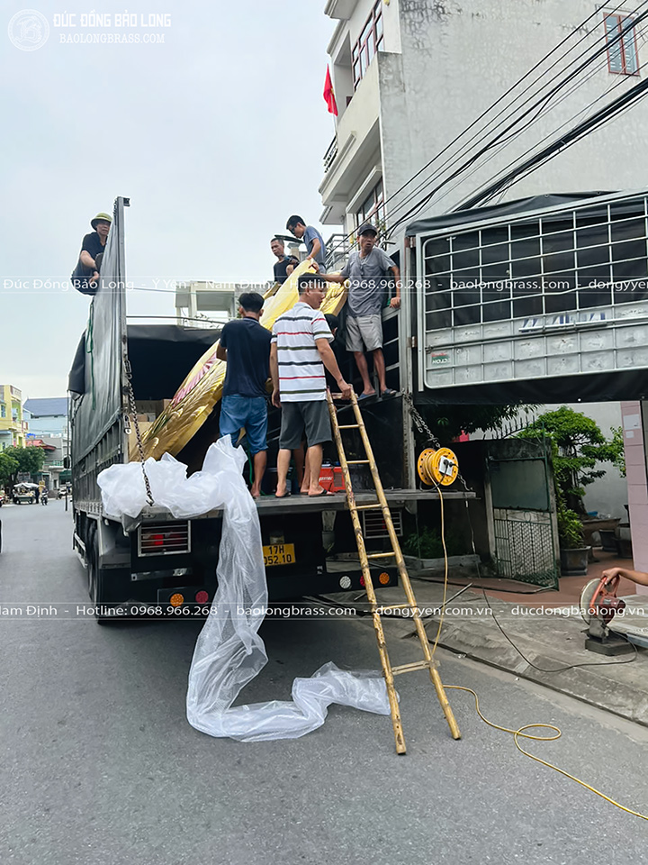 Huy Hiệu Công An Nhân Dân Bằng Đồng Vàng Khổ 4m2 x 3m42