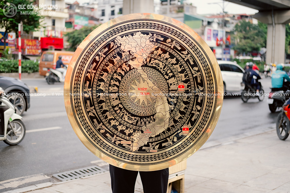 Mặt Trống Đồng Ăn Mòn Bản Đồ Việt Nam Mới 34 Tỉnh Thành ĐK 1m