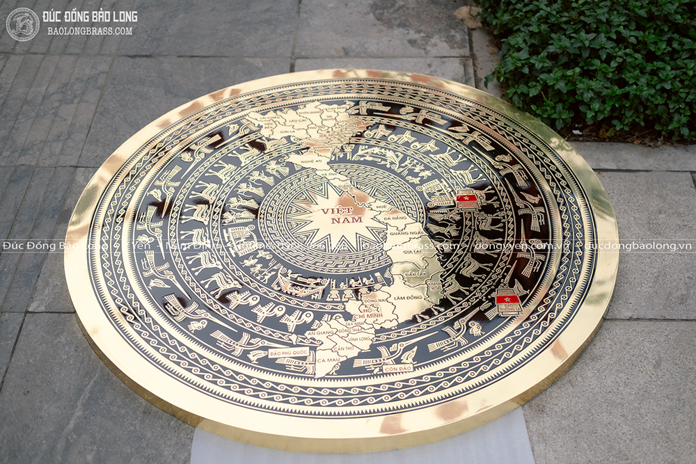 Mặt Trống Đồng Ăn Mòn Bản Đồ Việt Nam Mới 34 Tỉnh Thành ĐK 1m