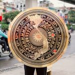 Mặt Trống Đồng Ăn Mòn Bản Đồ Việt Nam Mới 34 Tỉnh Thành ĐK 1m