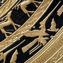 Mặt trống đồng vàng gò chạm bản đồ hình Việt Nam 34 Tỉnh Thành ĐK 1m5