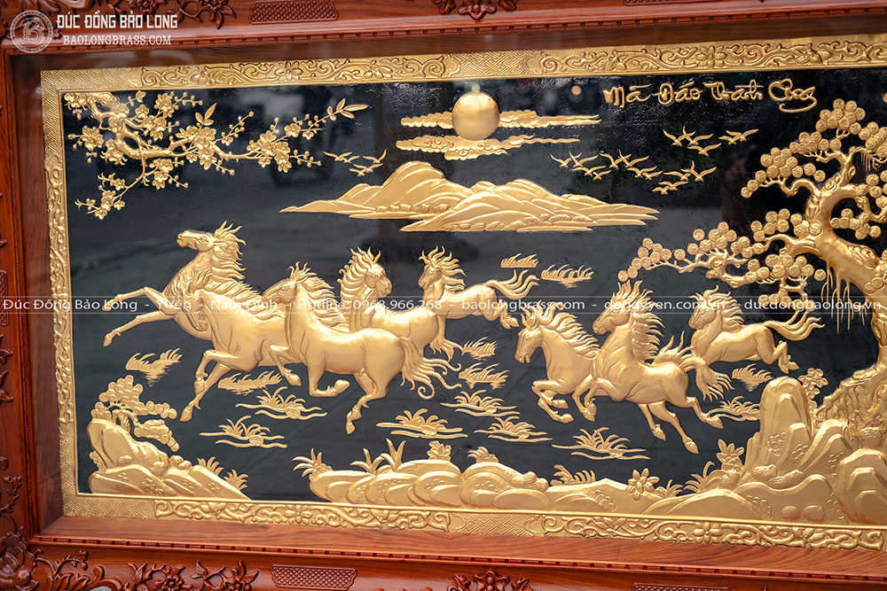 Tranh Mã Đáo Thành Công Bằng Đồng Dát Vàng 24K Khung Gỗ Gõ Đỏ Khổ 1m6 x 92cm
