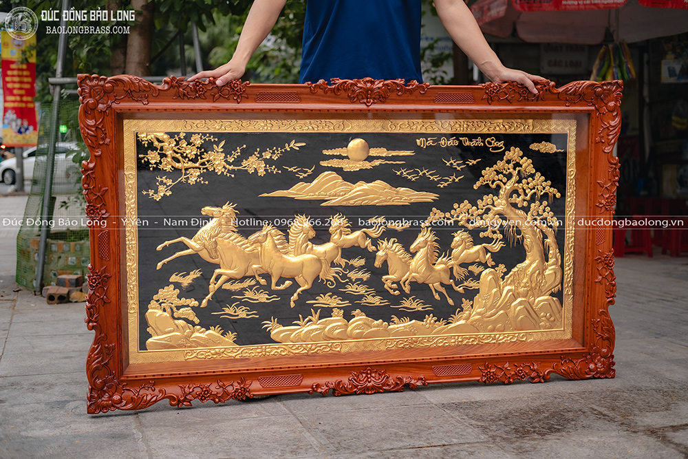 Tranh Mã Đáo Thành Công Bằng Đồng Dát Vàng 24K Khung Gỗ Gõ Đỏ Khổ 1m6 x 92cm