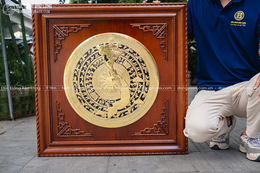Tranh Mặt Trống Đồng ĐK 50Cm Khung Gỗ Khổ 81Cm