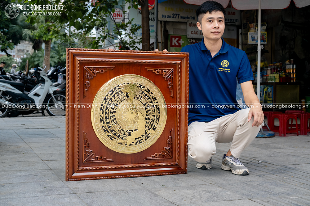 Tranh Mặt Trống Đồng ĐK 50Cm Khung Gỗ Khổ 81Cm