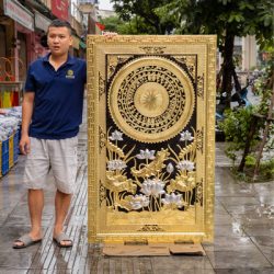 Tranh mặt trống đồng Hoa Sen khung liền đồng khổ 1m55 x 95cm