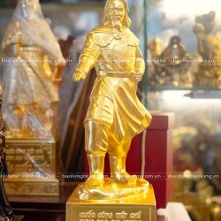 Tượng Đồng Trần Hưng Đạo Đứng Chỉ Tay Dát Vàng 9999 Cao 42Cm